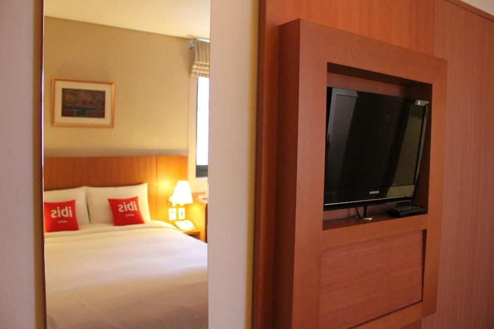 Hotel Ibis Ambassador Suwon Extérieur photo