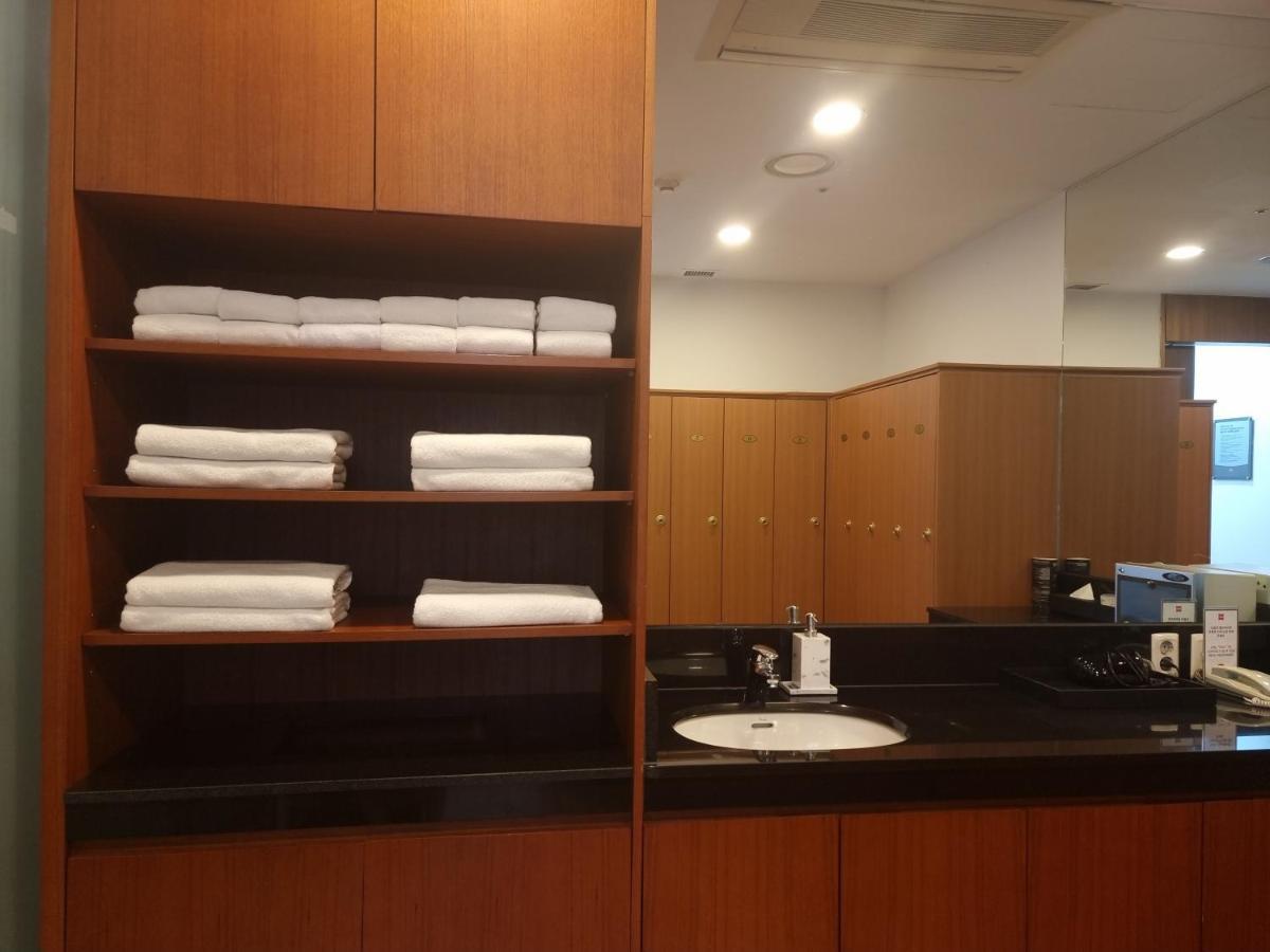Hotel Ibis Ambassador Suwon Extérieur photo