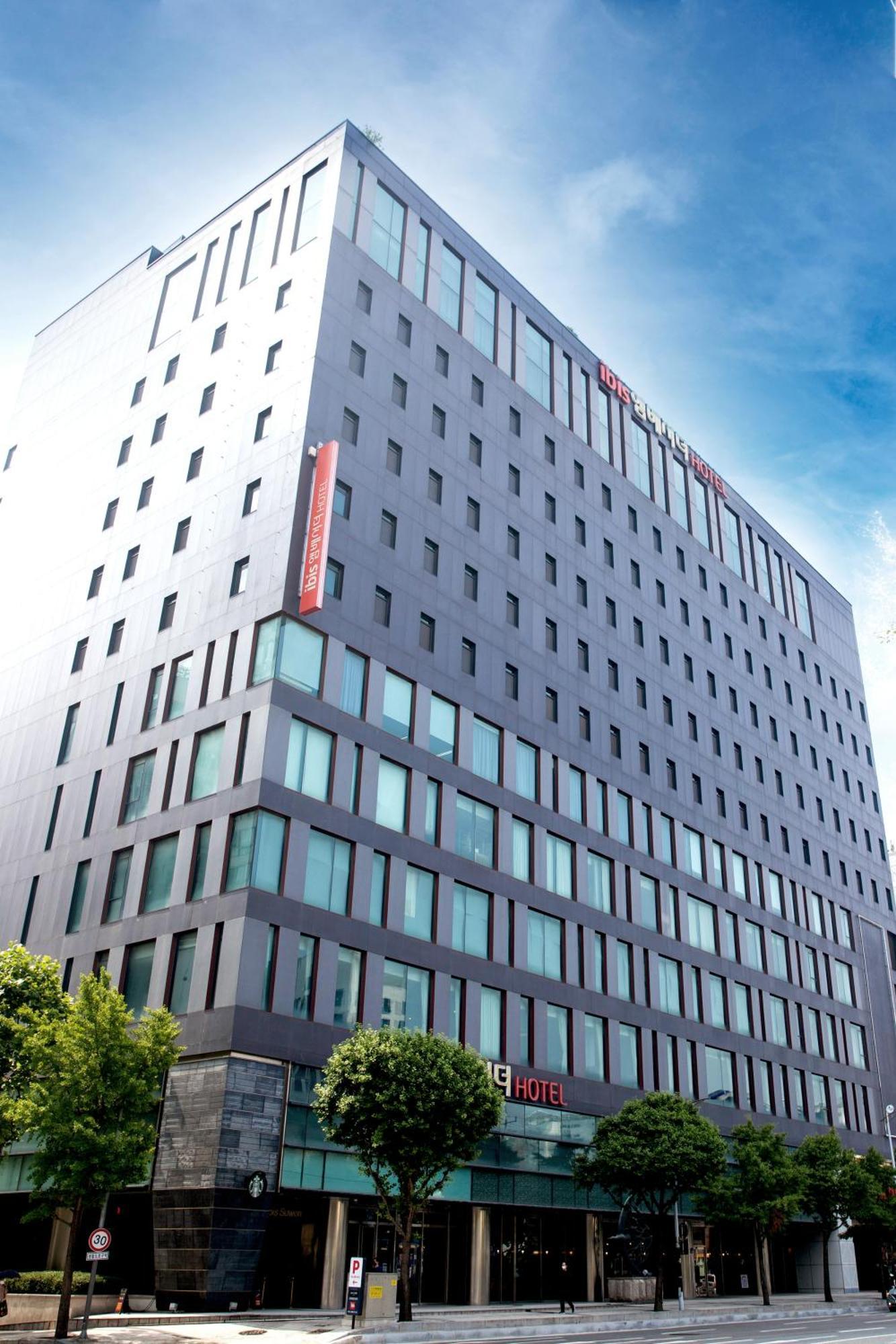 Hotel Ibis Ambassador Suwon Extérieur photo